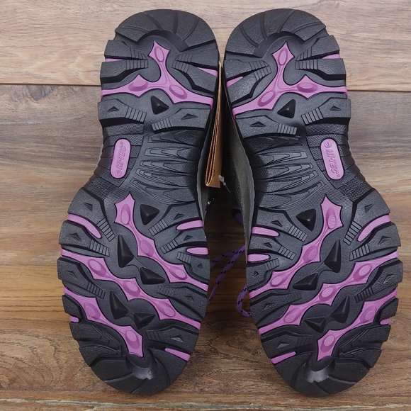 NWT Hi-Tec Skamania Waterproof Boots - Picture 10 of 10